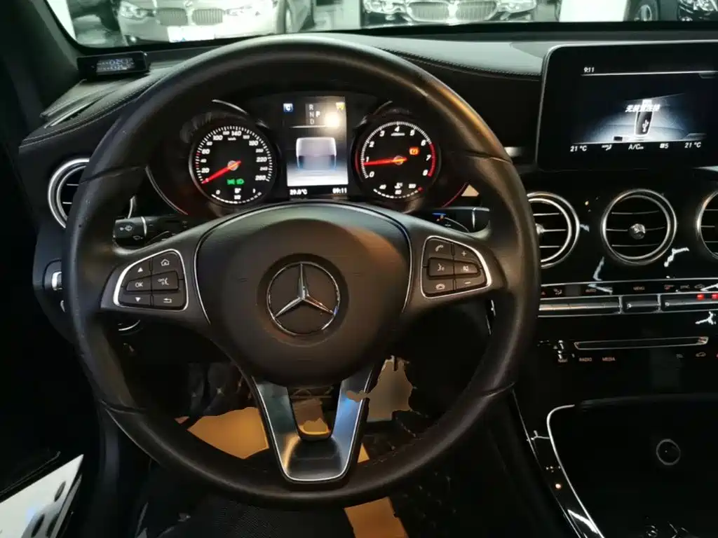Mercedes-Benz GLC — миниатюра 11
