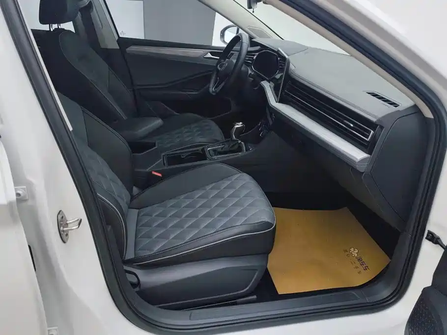 Volkswagen Sagitar — миниатюра 8