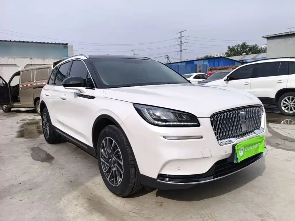 Lincoln Corsair — миниатюра 4