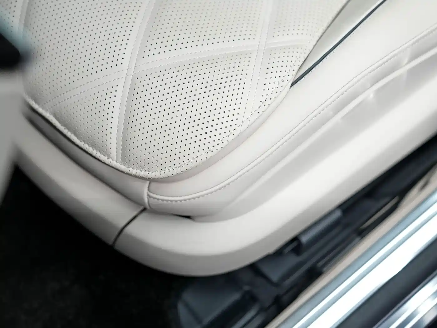 Mercedes-Benz Maybach S-Class id 4606878 из Китая 28