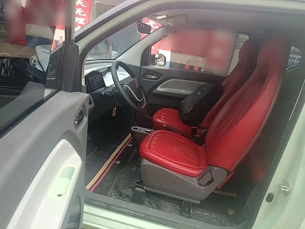 Wuling MINIEV — миниатюра 15