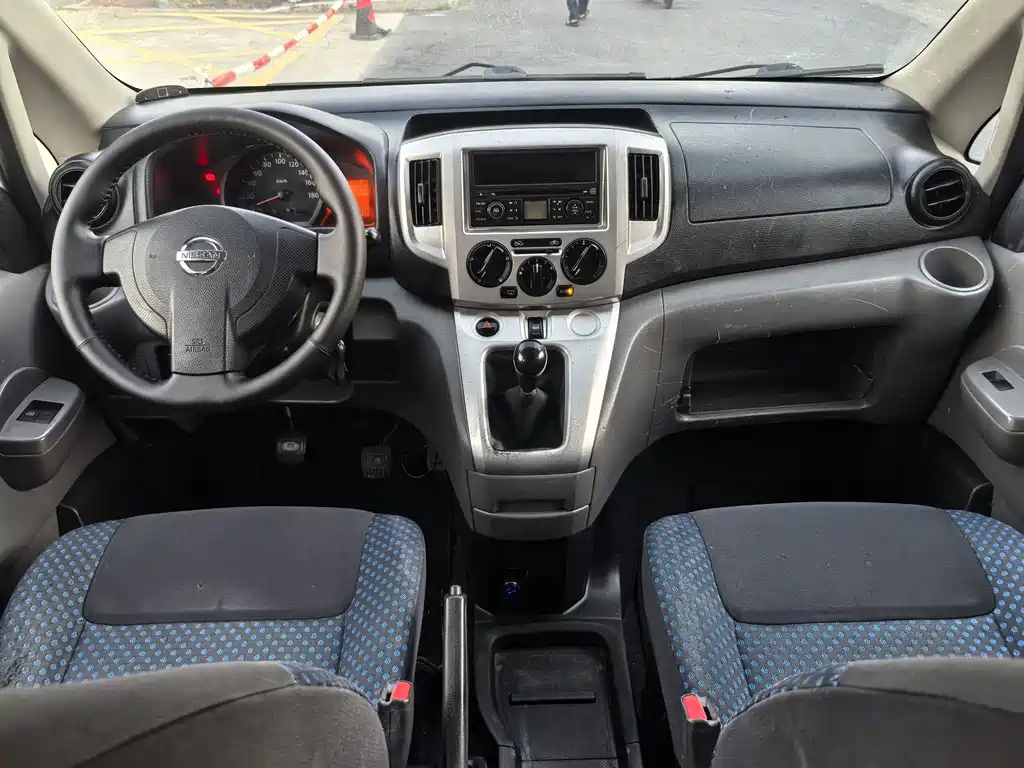Nissan NV200 — миниатюра 11