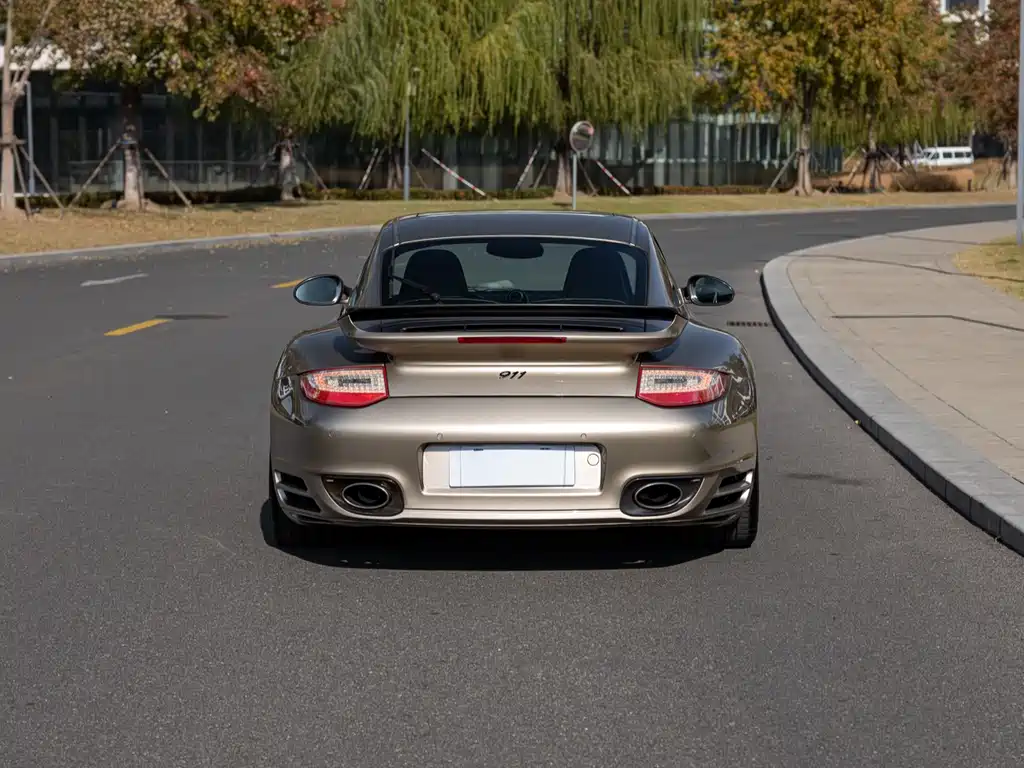 Porsche 911 2010 Turbo S 3.8T