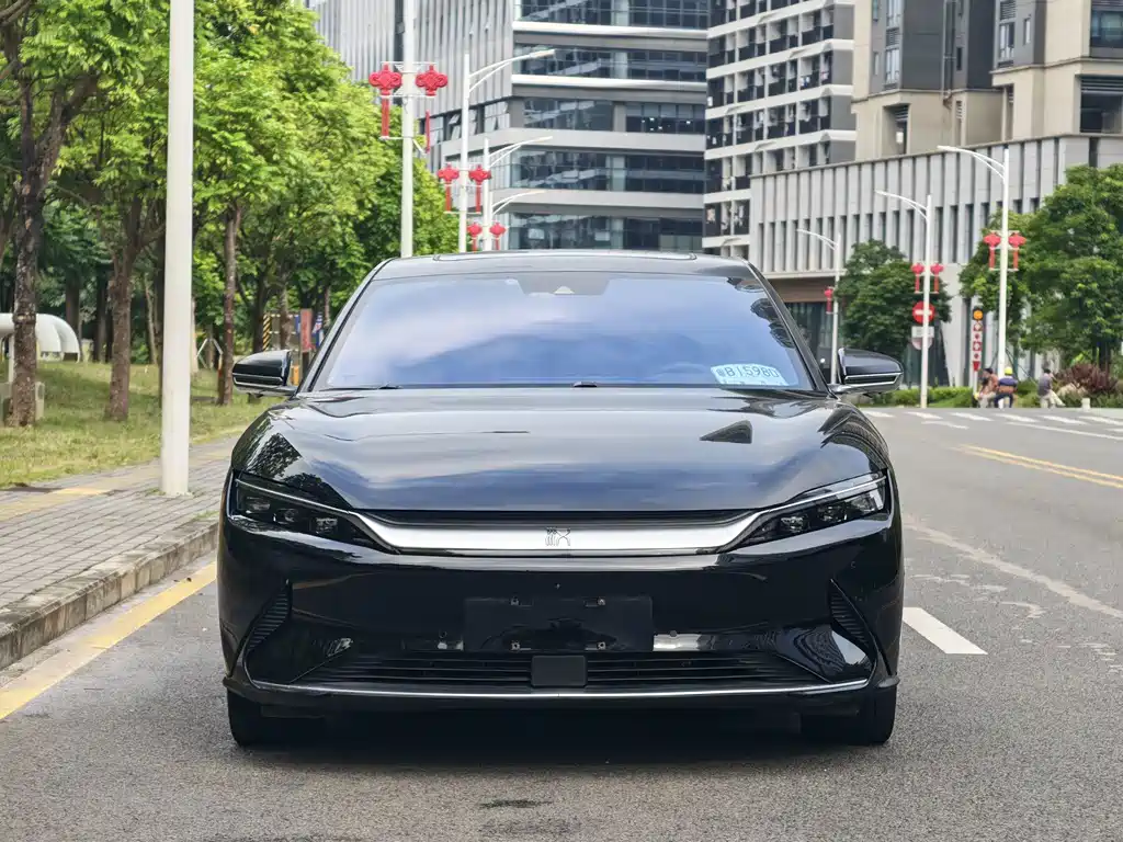 BYD Han — миниатюра 2