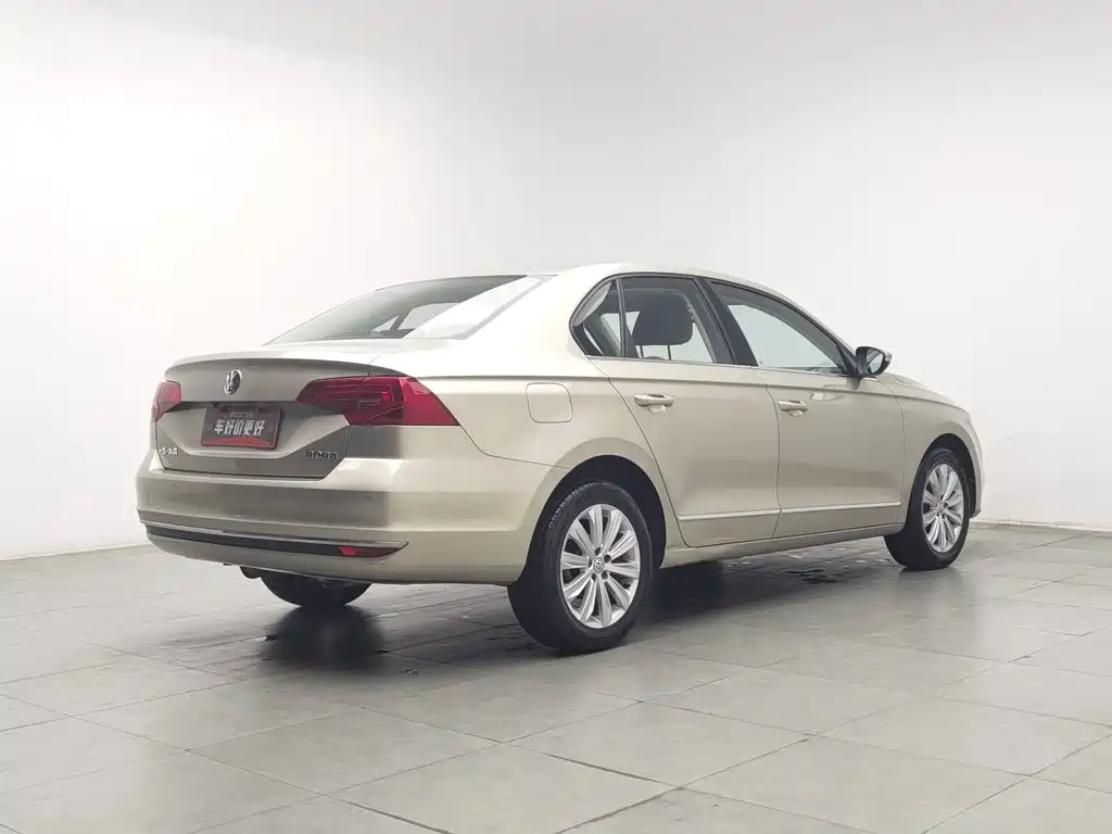 Volkswagen Bora — миниатюра 2