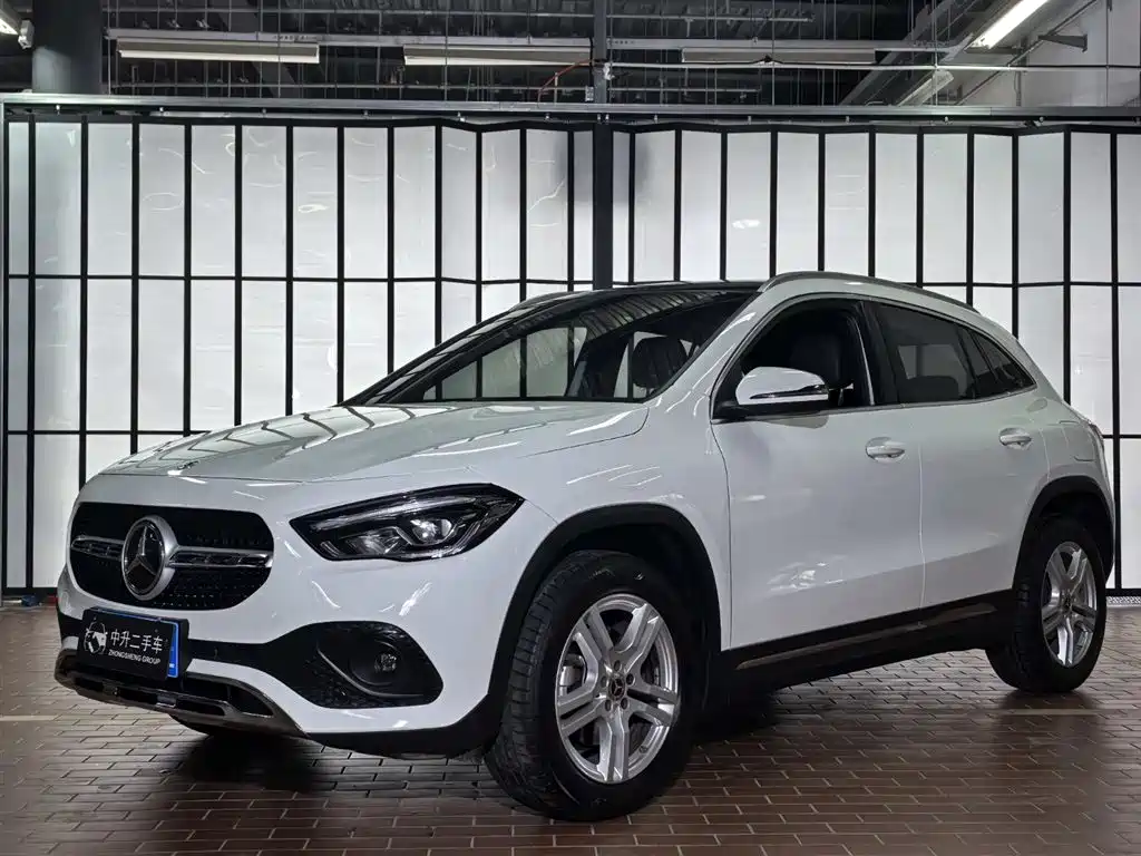 Mercedes-Benz GLA 2023