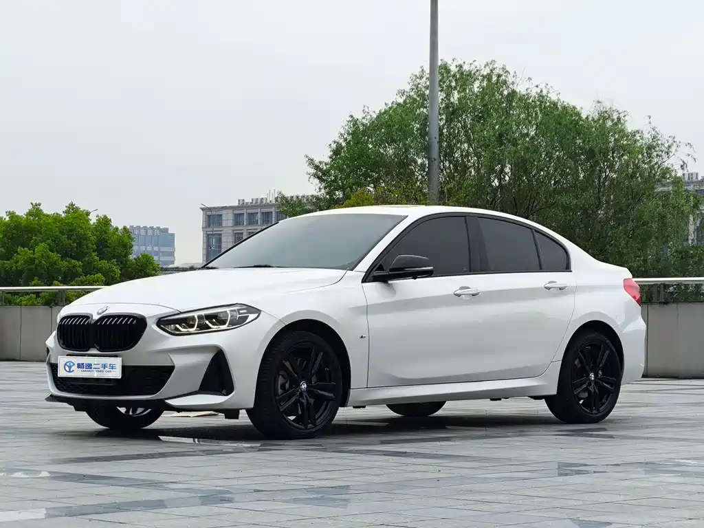 BMW 1 Series 2022