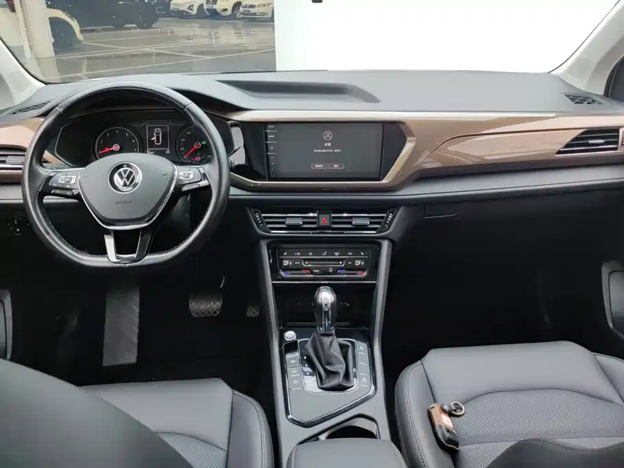 Volkswagen Tharu — миниатюра 12