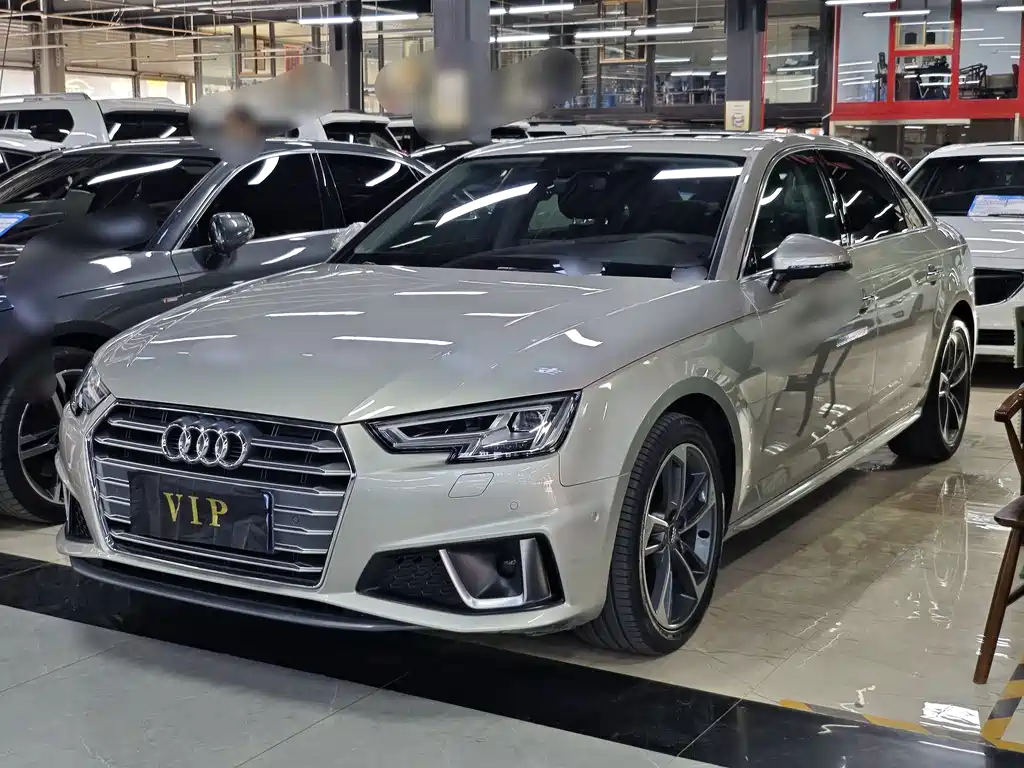 Audi A4L 2019
