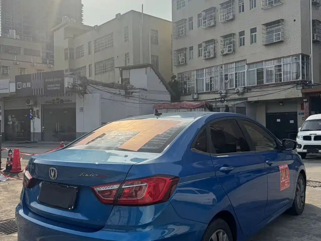 Changan Eado DT — миниатюра 7