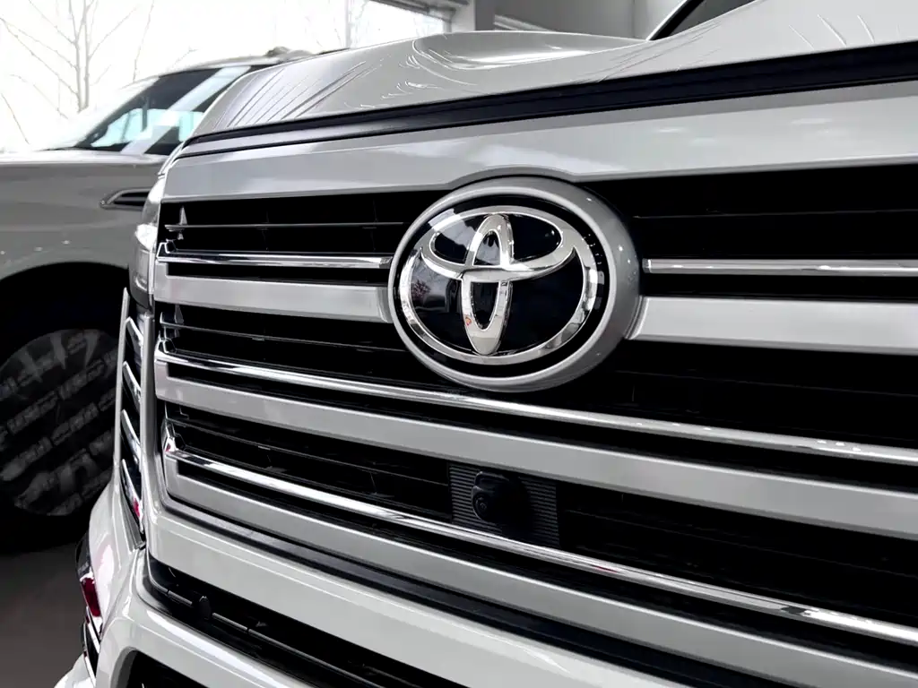 Toyota Land Cruiser 2026 4.0L AT