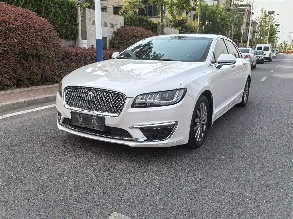 Lincoln MKZ 2018