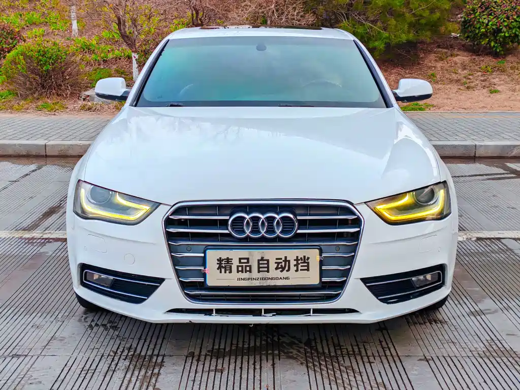 Audi A4L 35 TFSI Auto Comfort Type, фото 3