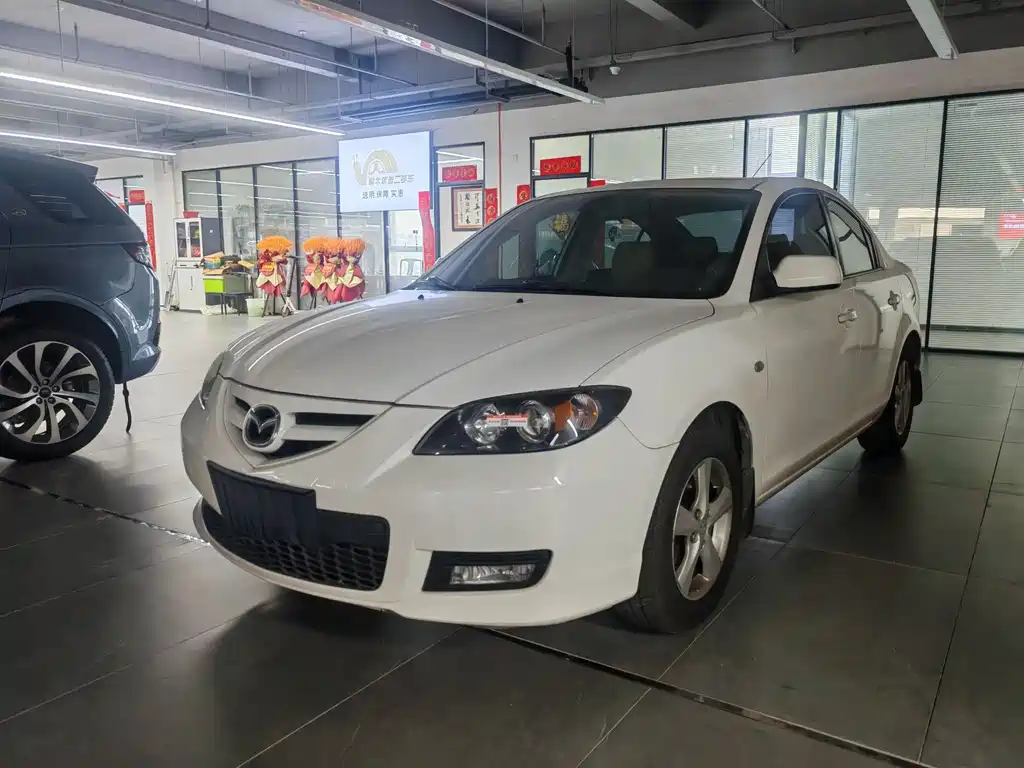 Купить Mazda 3