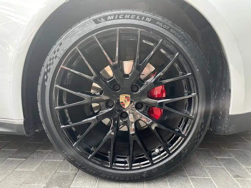 Porsche Panamera — миниатюра 12