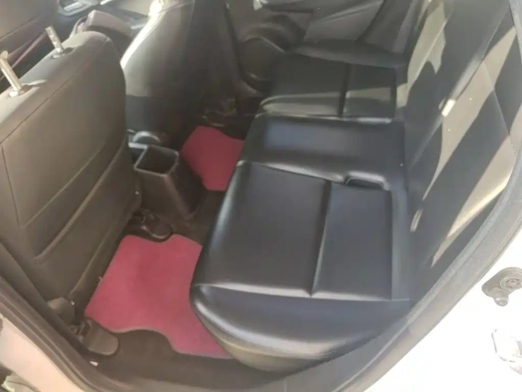 Honda Fit — миниатюра 13