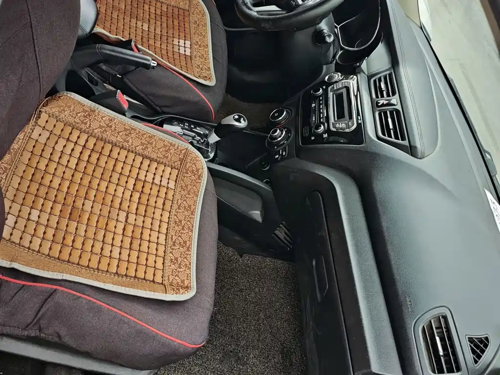 Kia K2 — миниатюра 4