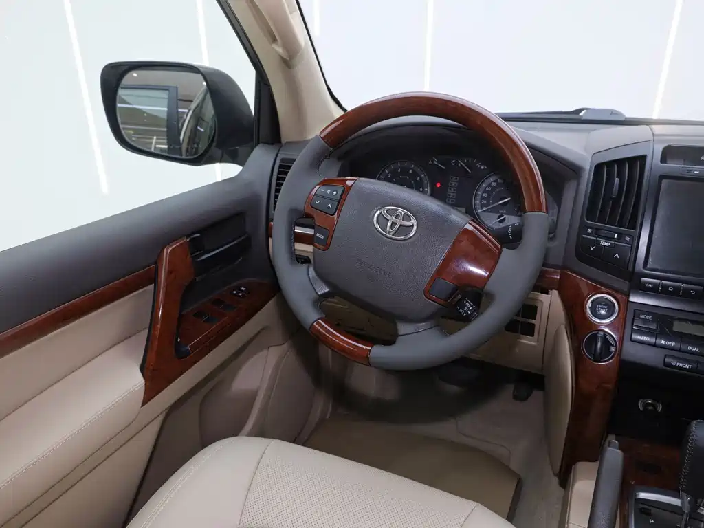 Toyota Land Cruiser — миниатюра 22