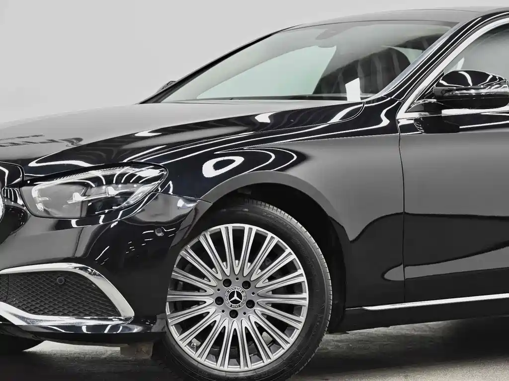 MERCEDES-BENZ  E CLASS
