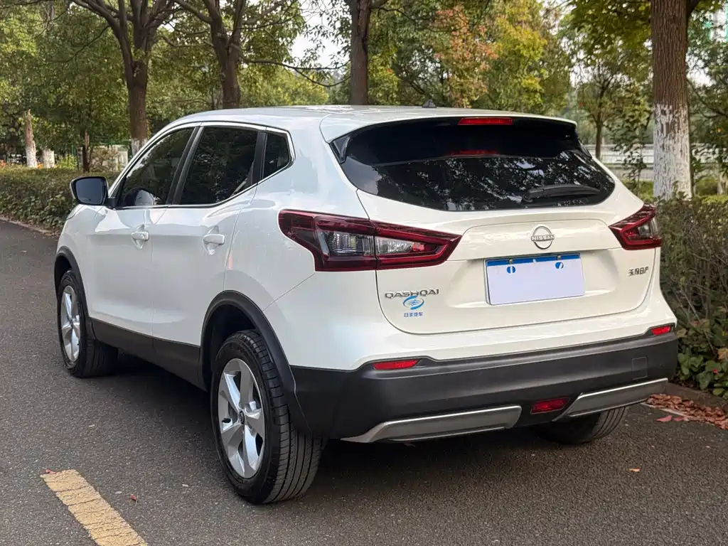 Nissan Qashqai — миниатюра 5