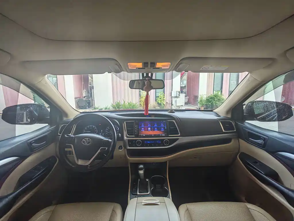 Toyota Highlander — миниатюра 13