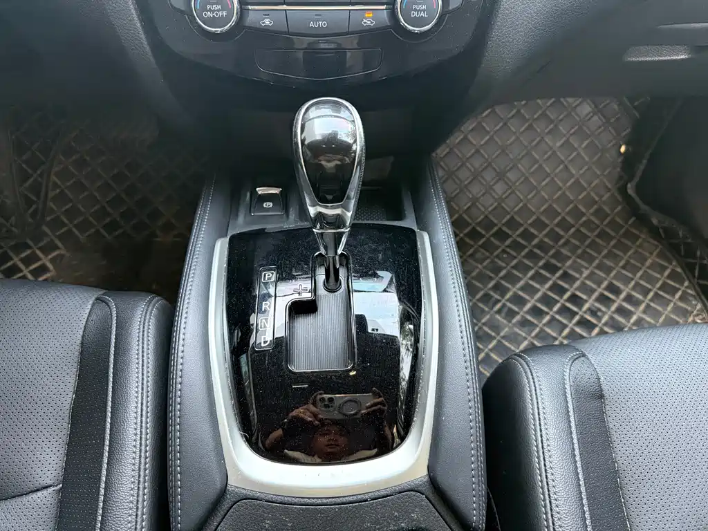 Nissan X-Trail — миниатюра 7