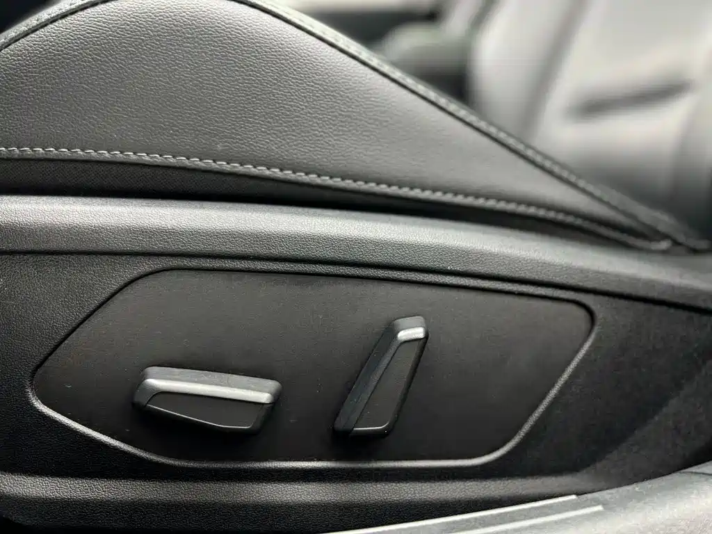 Hyundai Elantra — миниатюра 6