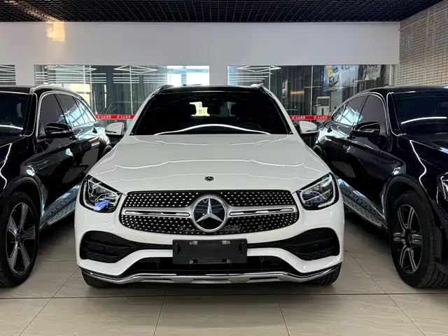 MERCEDES-BENZ GLC