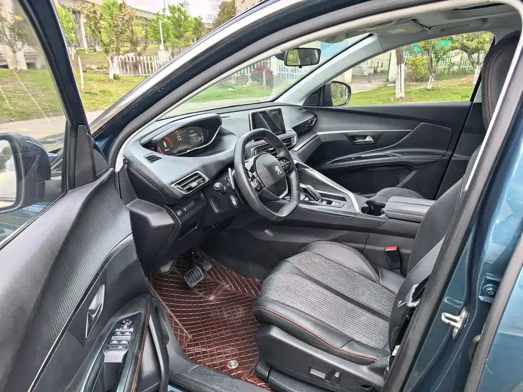Peugeot 5008 2017 350THP 7 мест Elite
