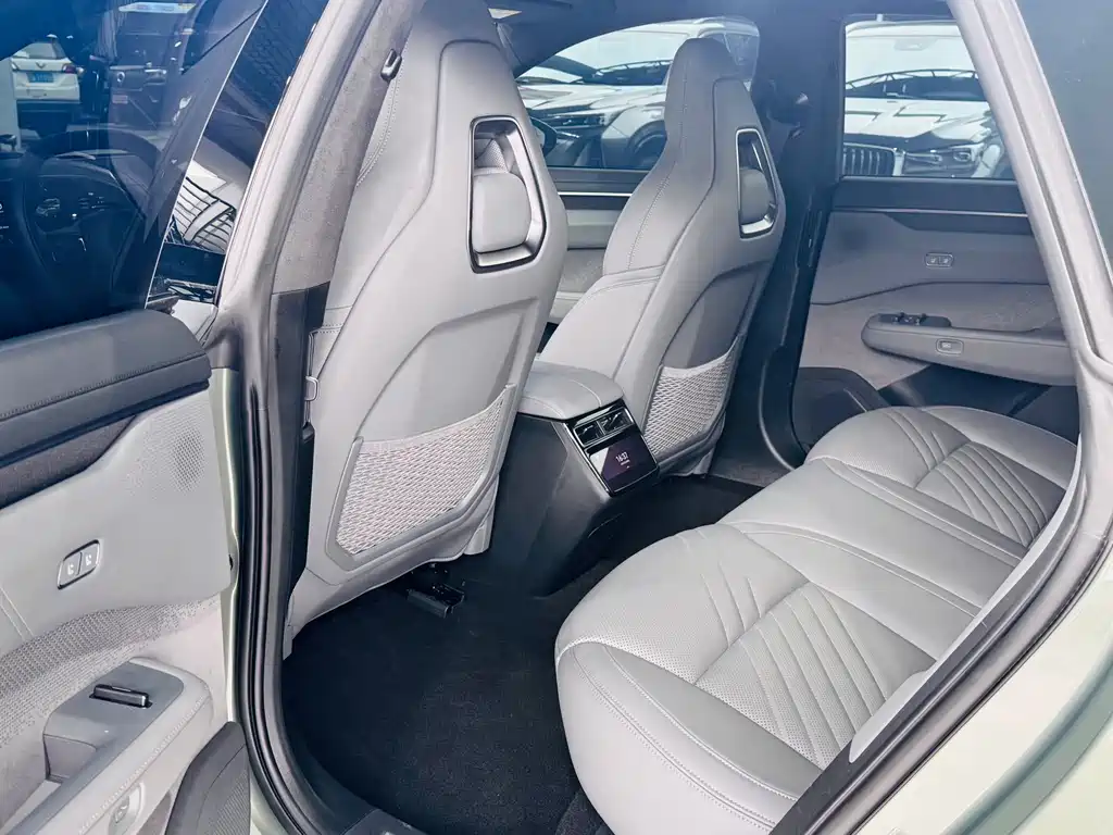 ZEEKR EXTREME KRYPTON 001