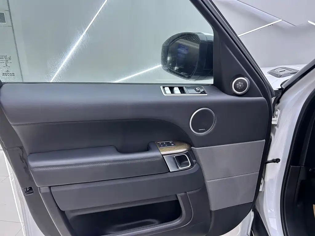 Land Rover Range Rover Sport Sport 2018 P400e