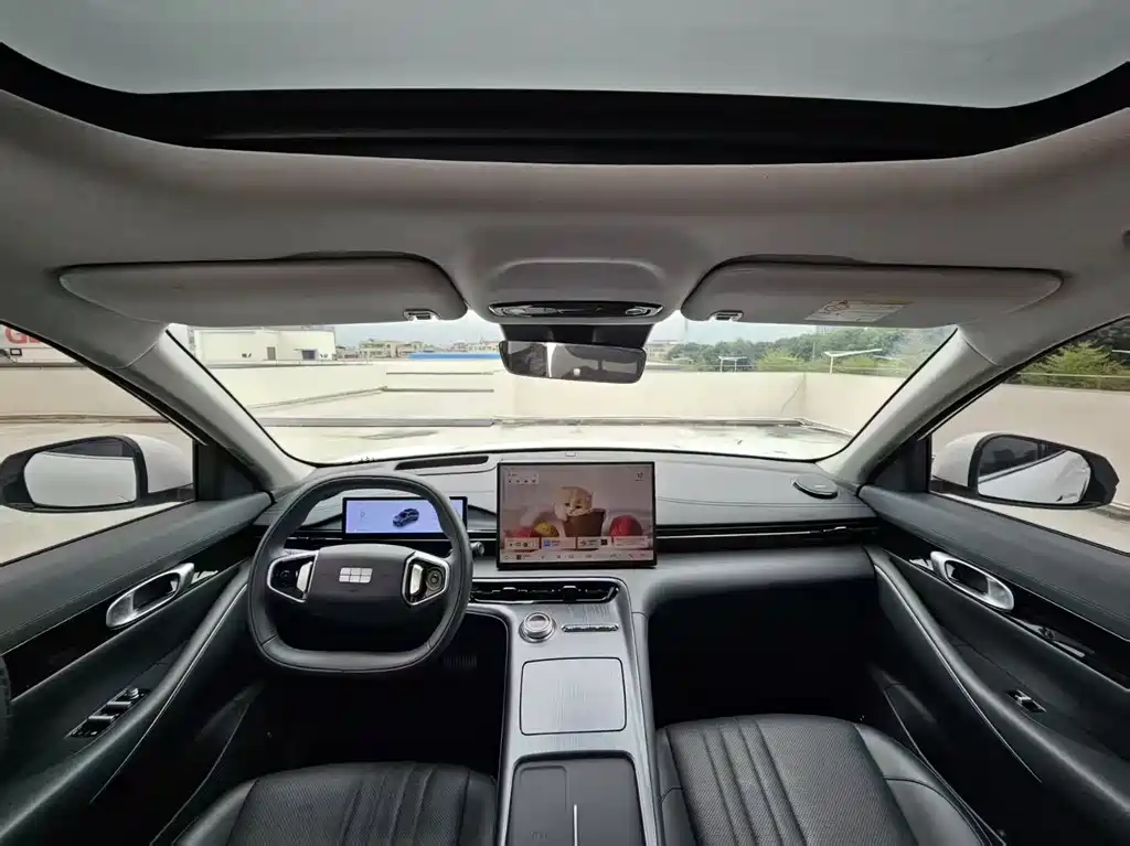 GEELY GALAXY GALAXY E5