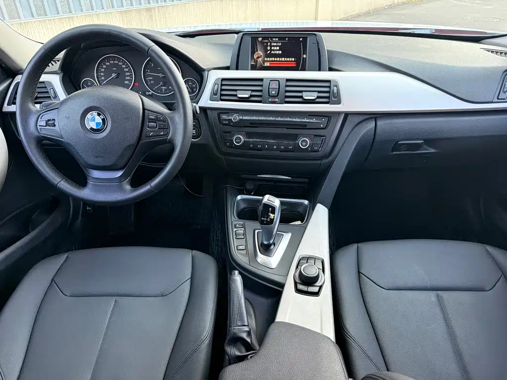BMW 3 Series — миниатюра 9