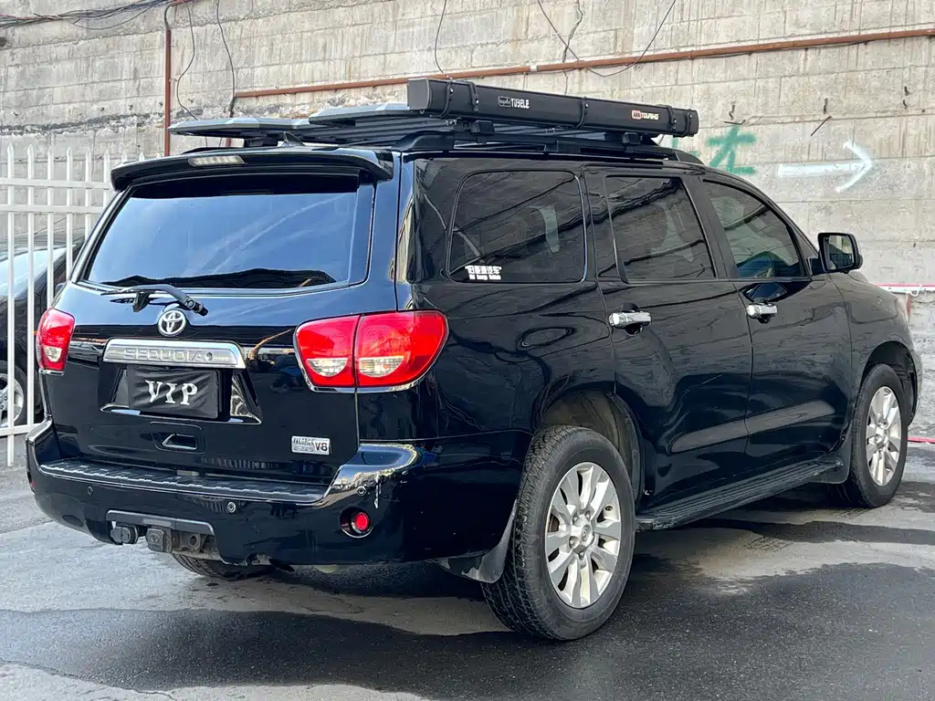 Toyota Sequoia — миниатюра 8