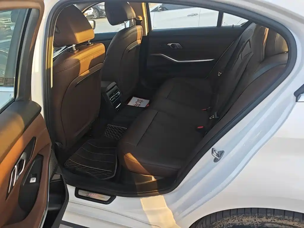 BMW i3 — миниатюра 17