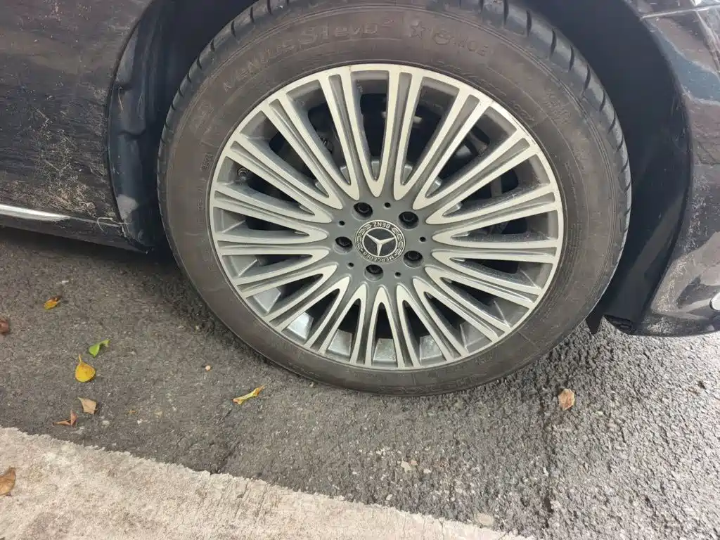 Mercedes-Benz E-Class — миниатюра 24