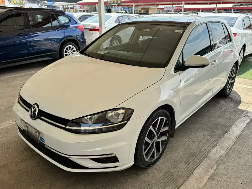 Volkswagen Golf 2020