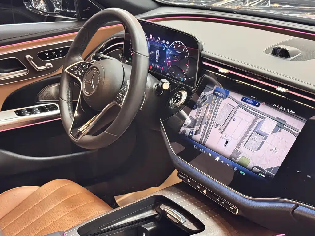 Mercedes-Benz E-Class — миниатюра 17