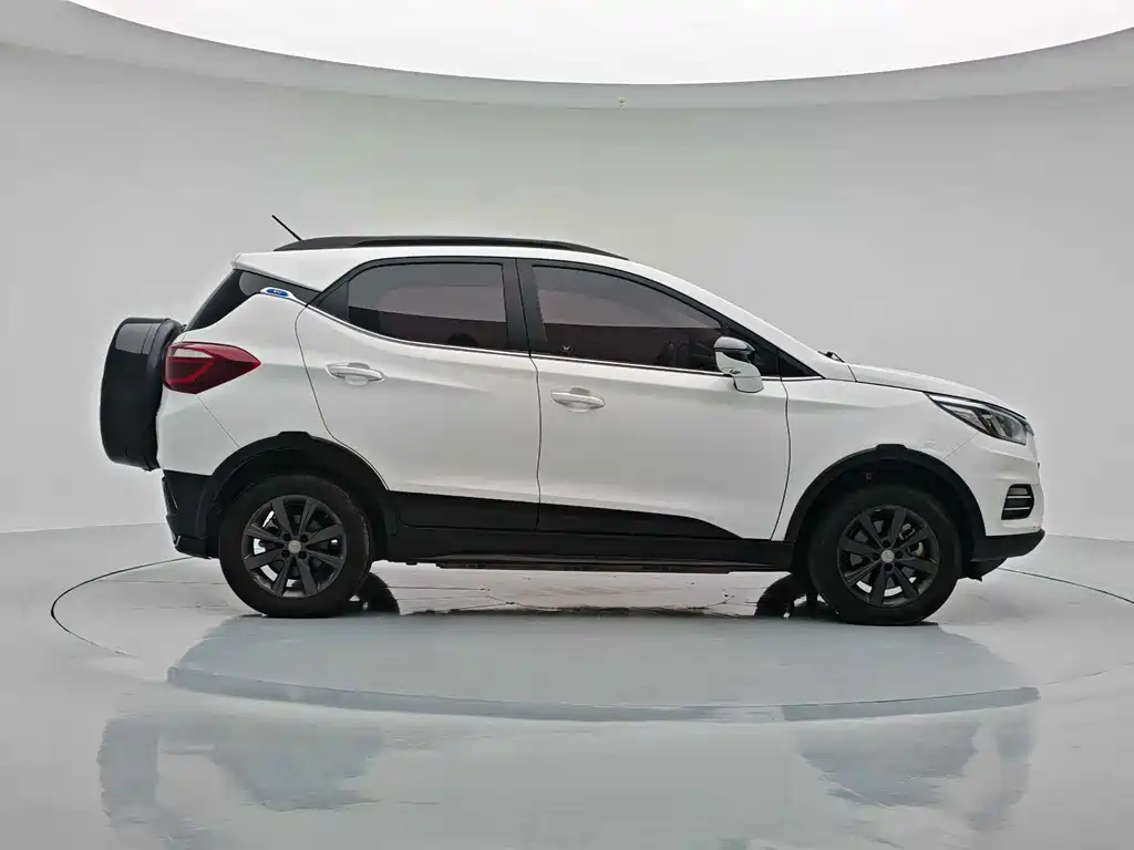 BYD Yuan EV — миниатюра 12