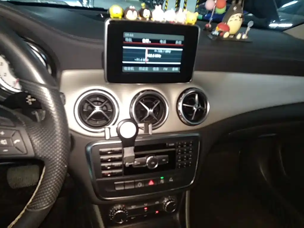 Mercedes-Benz GLA — миниатюра 13