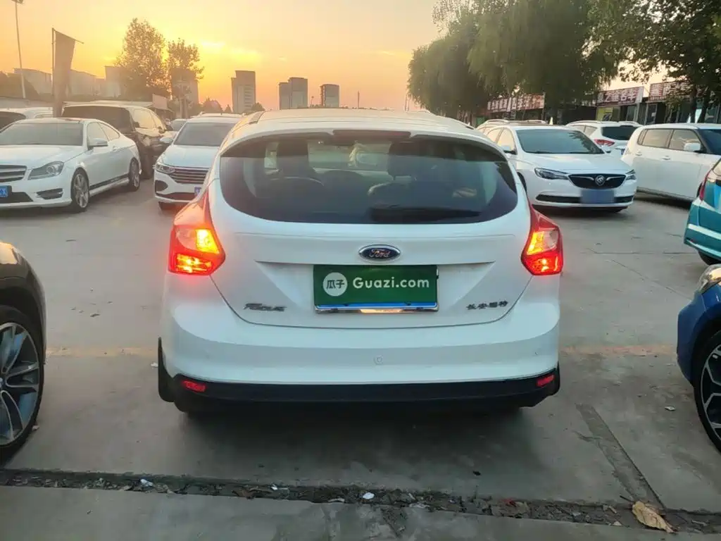 Ford Focus — миниатюра 6