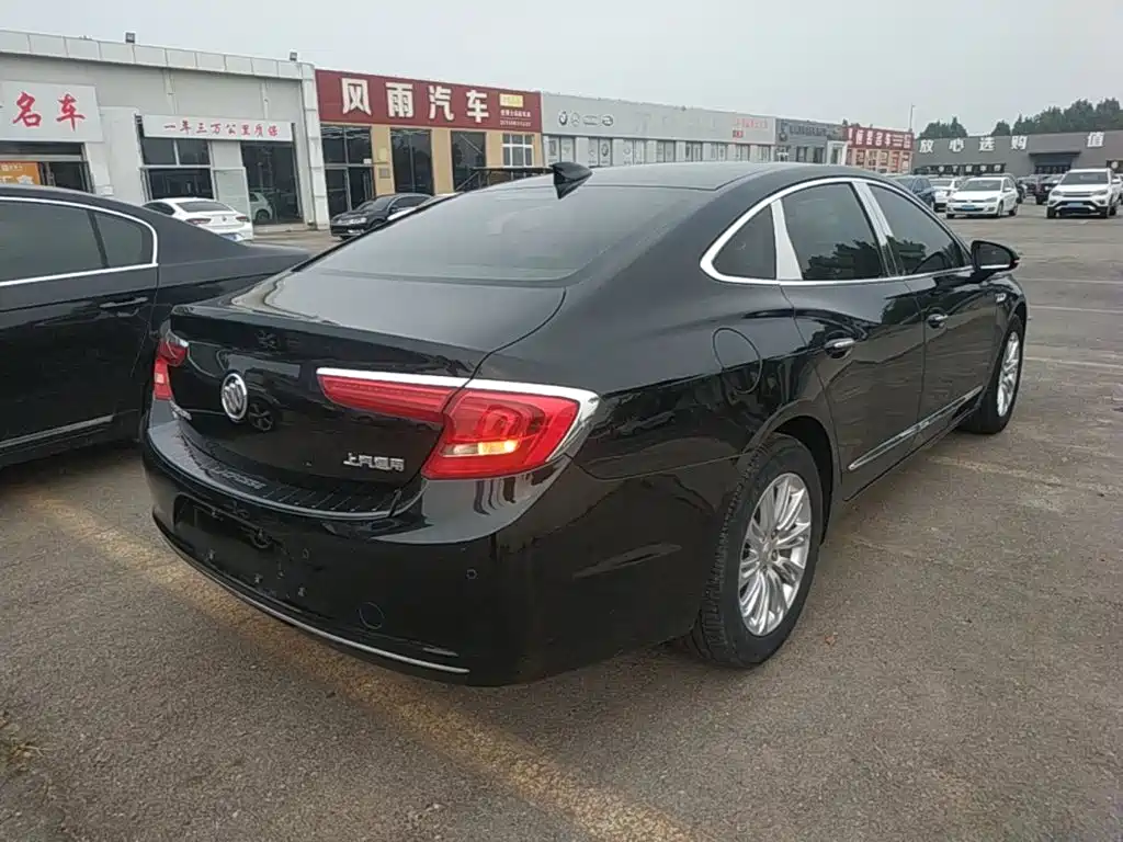 Buick LaCrosse — миниатюра 7