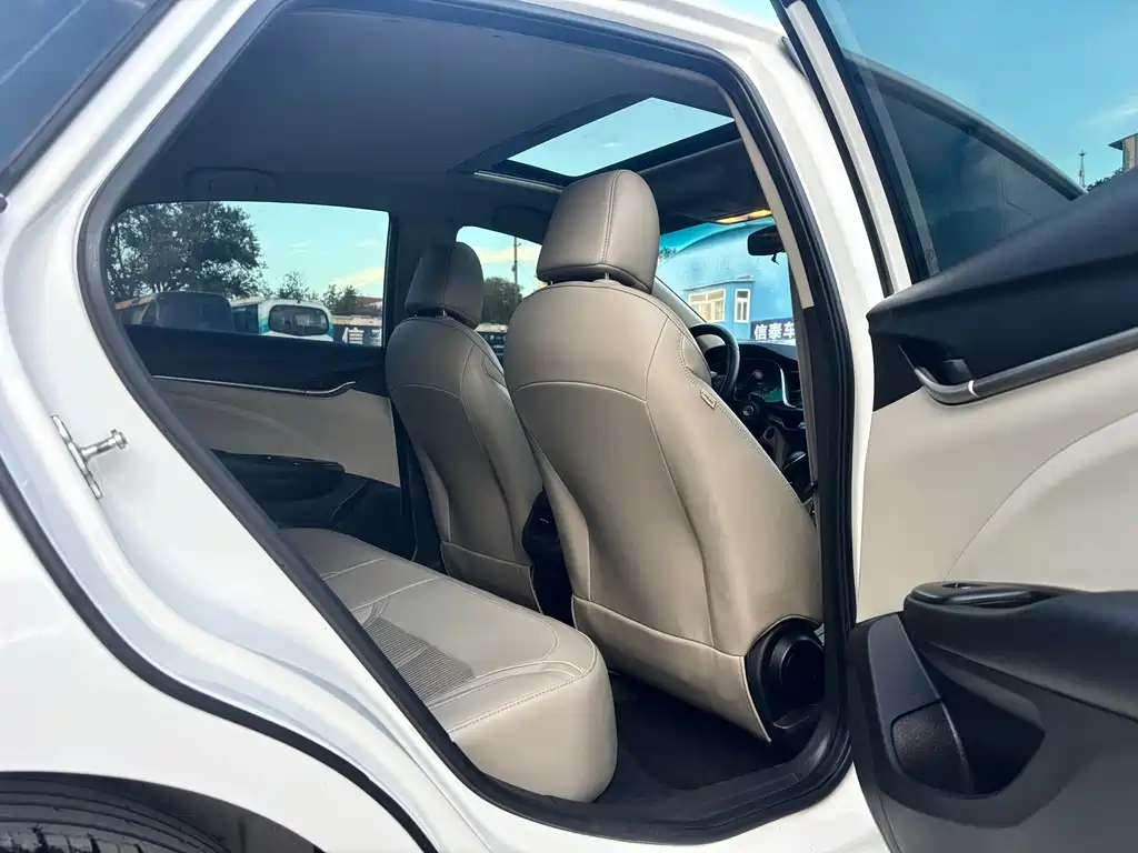 Buick Excelle — миниатюра 9