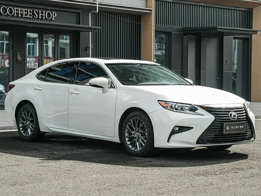 Lexus ES — миниатюра 3