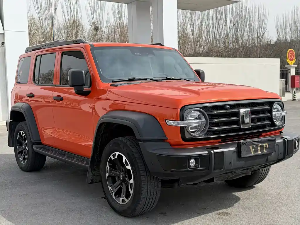 TANK TANK 300 NEW ENERGY