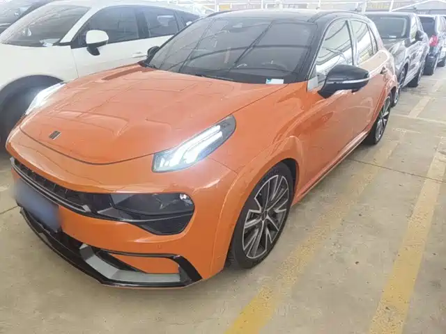 Lynk & Co 02