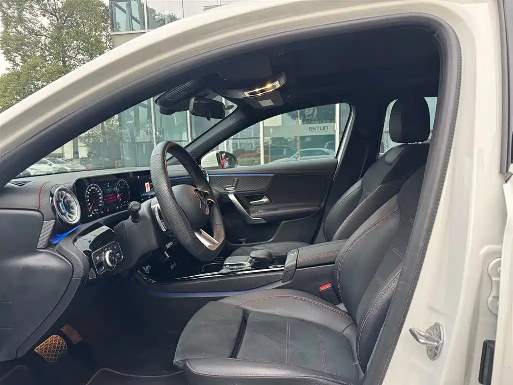 MERCEDES-BENZ A CLASS