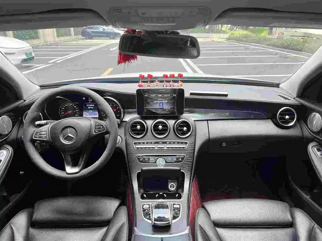 Mercedes-Benz C-Class — миниатюра 5