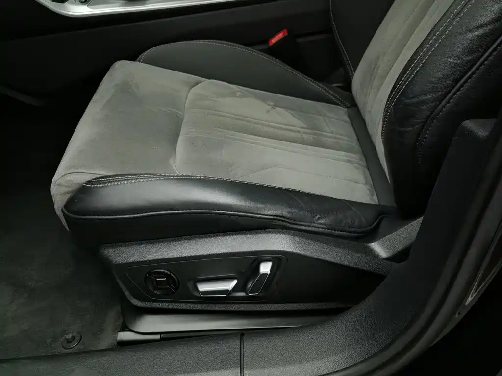 Audi A6L — миниатюра 20