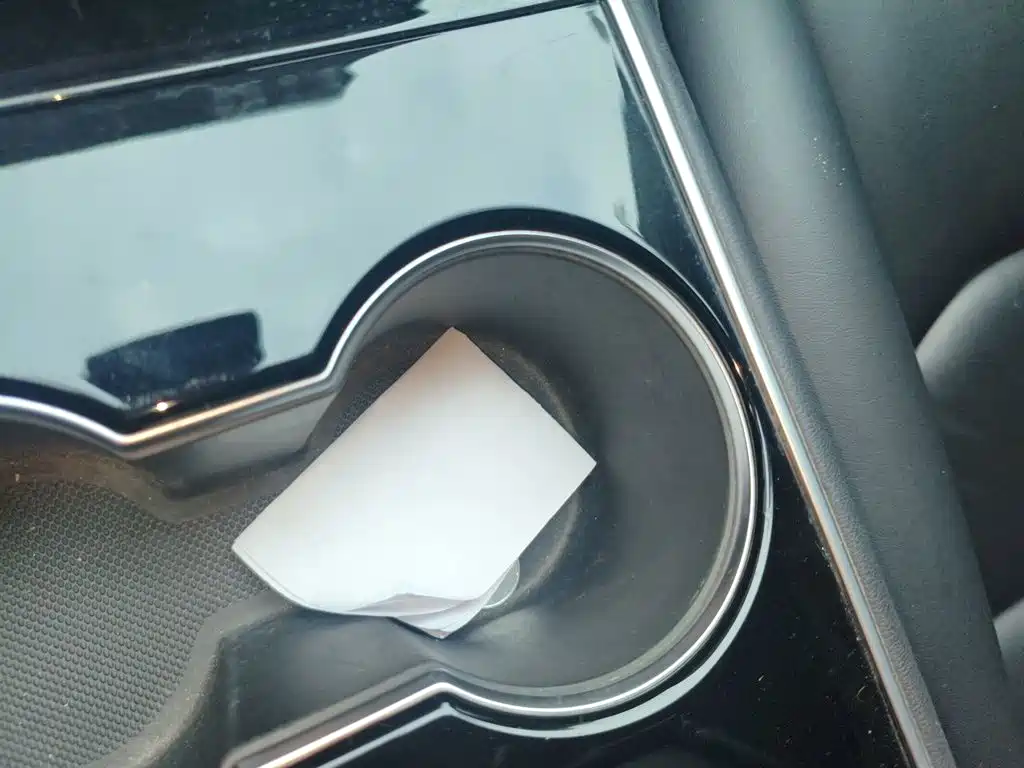 Tesla Model 3 — миниатюра 9